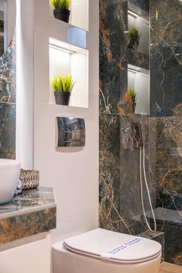 Sithoniars Luxury Ground Floor Apartment With Private Garden Neos Marmaras Exterior foto